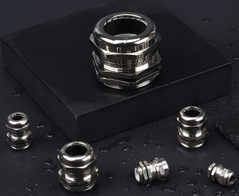 M8X1 (((2-4) اتصال دهنده ضد آب IP68